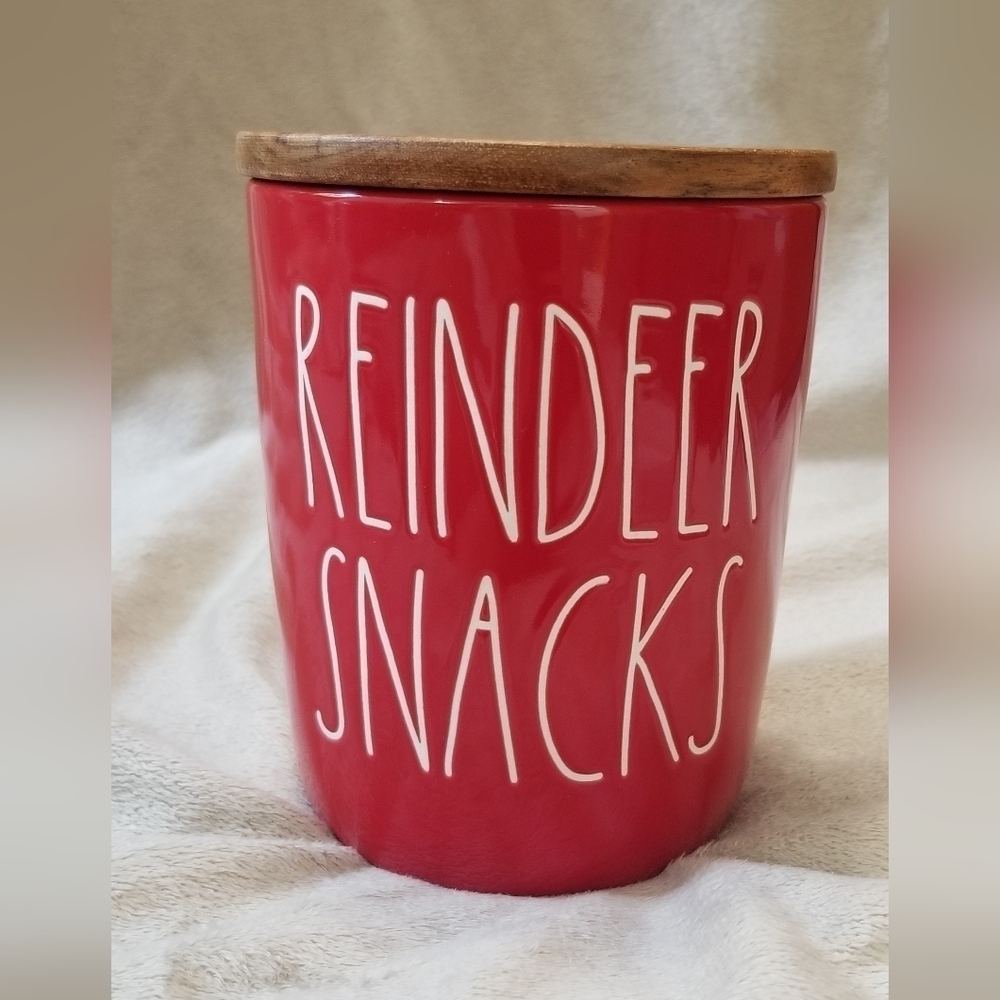 Rae Dunn Reindeer Snacks Christmas Holiday Cellar Canister w/ Wooden Seal Lid.